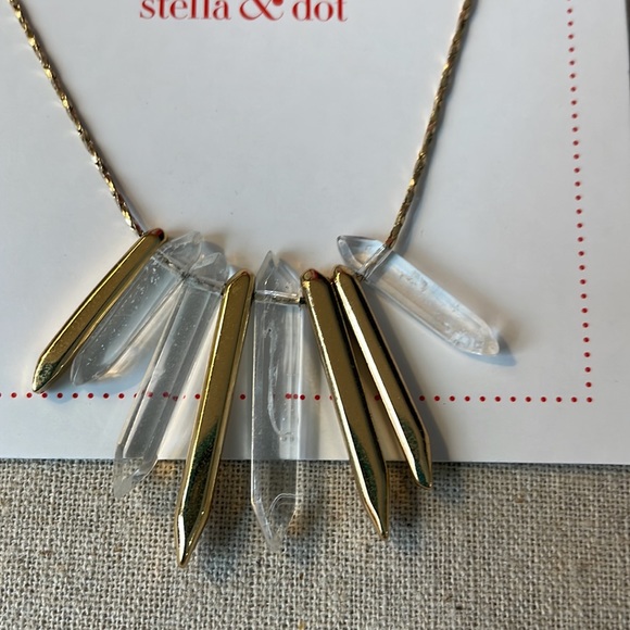 Rebel cluster necklace - Picture 2 of 2